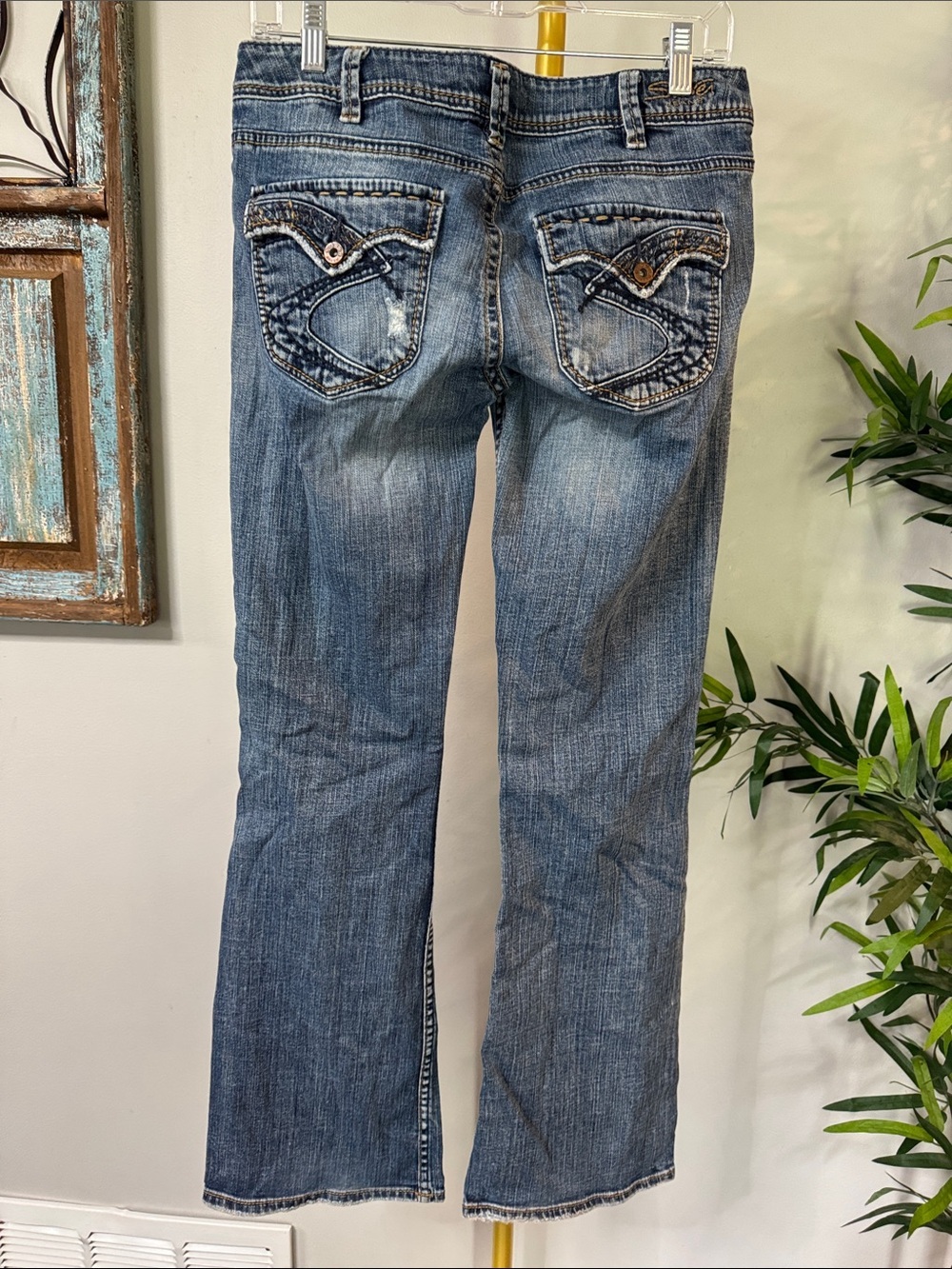 Silver Jeans Pioneer Women's Faded Blue Bootcut Jeans 30